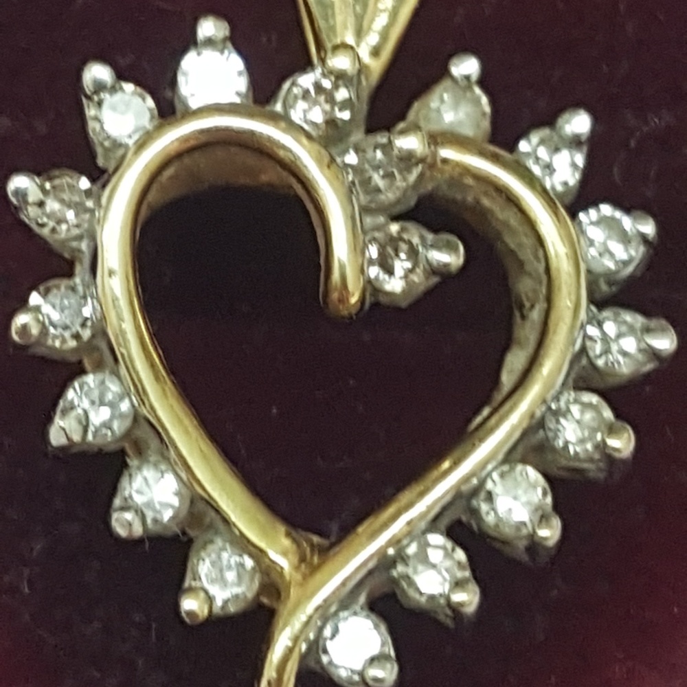 Estate Vintage 14k gold .25ct diamond pendant